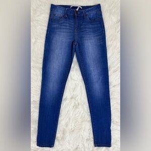 Celebrity Pink mid rise Skinny Jeans